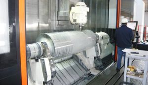 大型シャフト機械加工